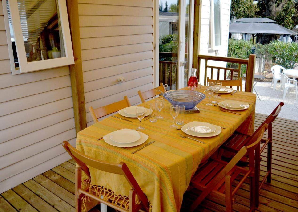 Charmant Mobilhome - 2 Chambres - Camping 4 Etoiles Frejus