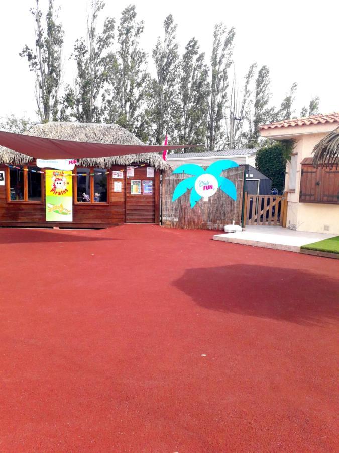Campsite Charmant Mobilhome - 2 Chambres - Camping 4 Etoiles 4*